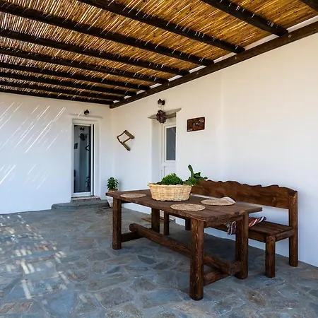 Aherionas House Mykonos 펜션 Plintri